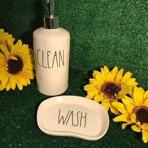 Rae Dunn bathroom set